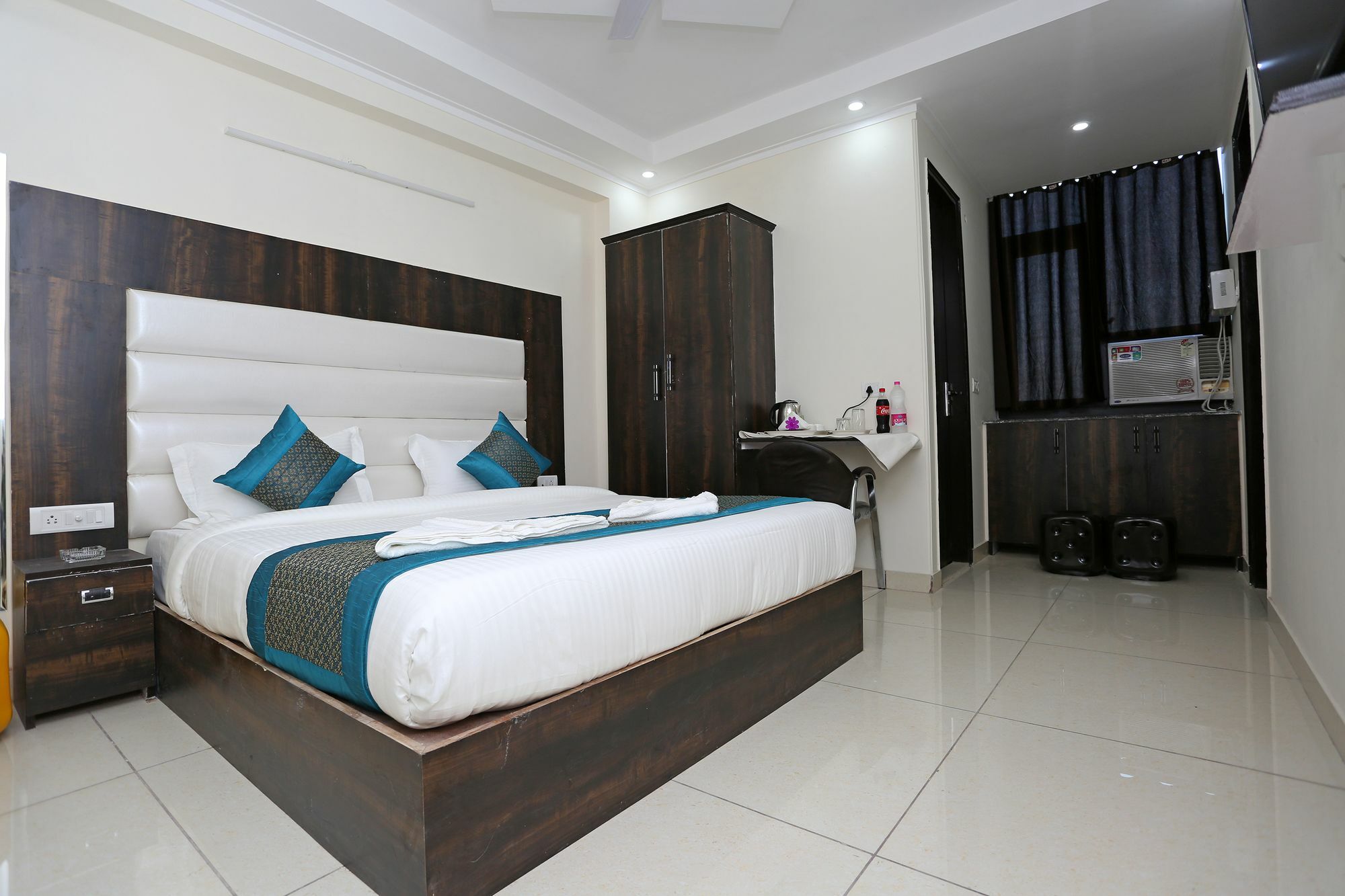 Hotel Aero Stay New Delhi Eksteriør billede